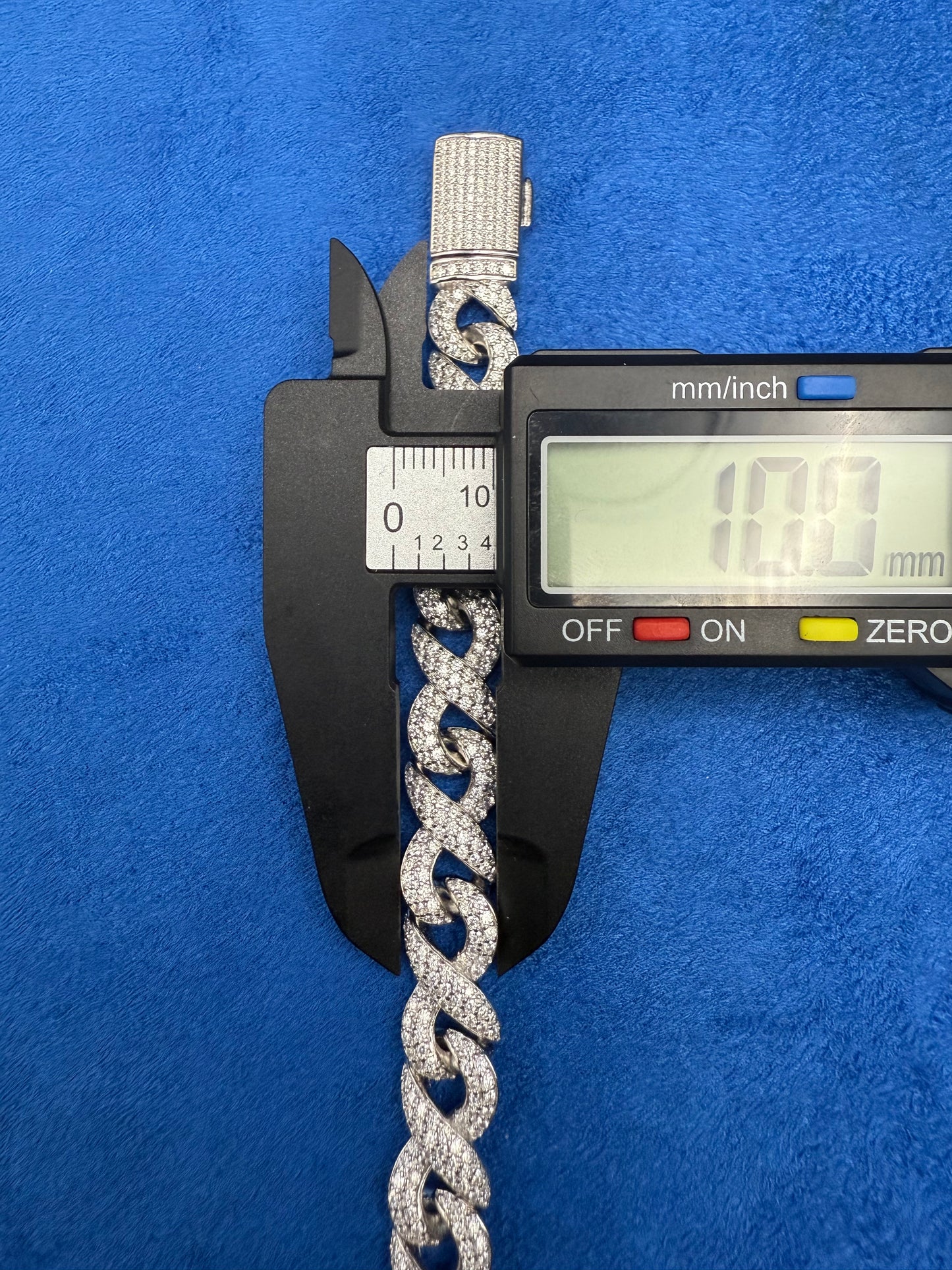 Infinity Link Bracelet 10MM