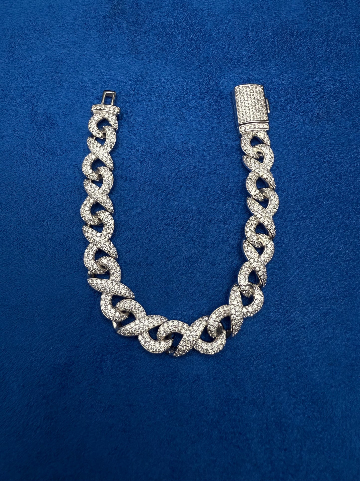 Infinity Link Bracelet 10MM